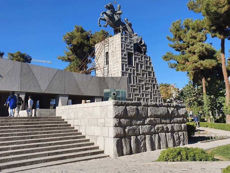  باغ موزه نادری مشهد
