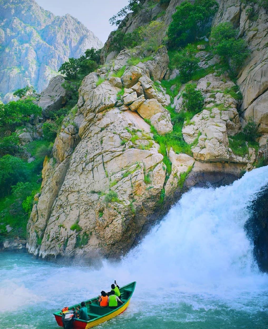 آبشار بل ،جاذبه گردشگری آبشار بل اورامان کردستان