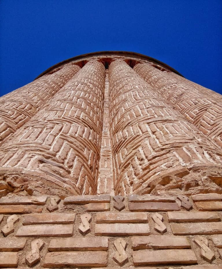 برج رادکان ،جاذبه های تاریخی شهر مشهد