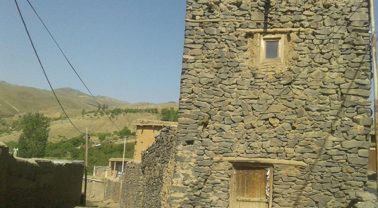 روستای خاکو همدان