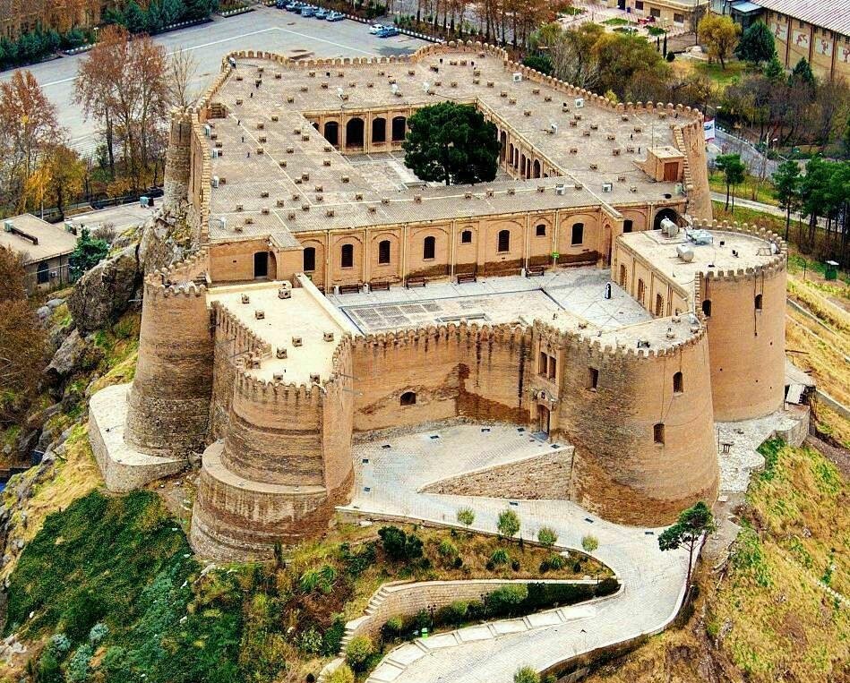 قلعه فلک الافلاک، گردشگری خرم آباد