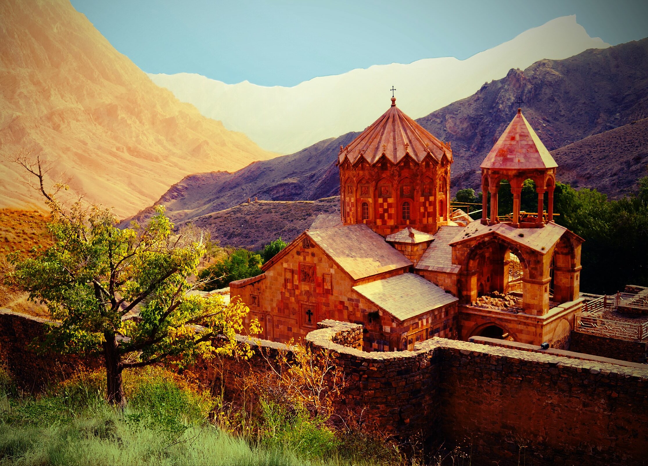 کلیسای استفانوس مقدس ،جاذبه های گردشگری تبریز