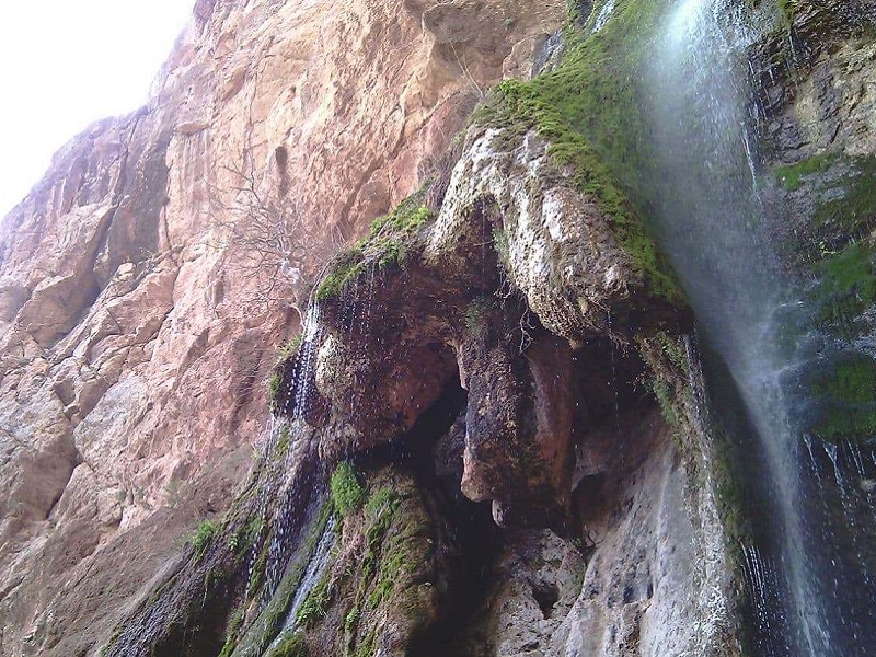 آبشار دیدنی شاه لولاک