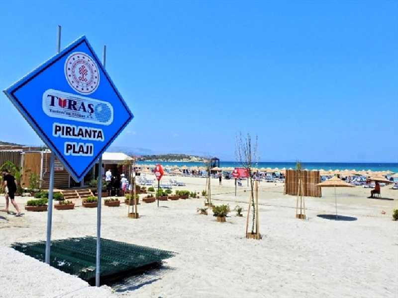 Praia da Berlanta, Praia de Izmir