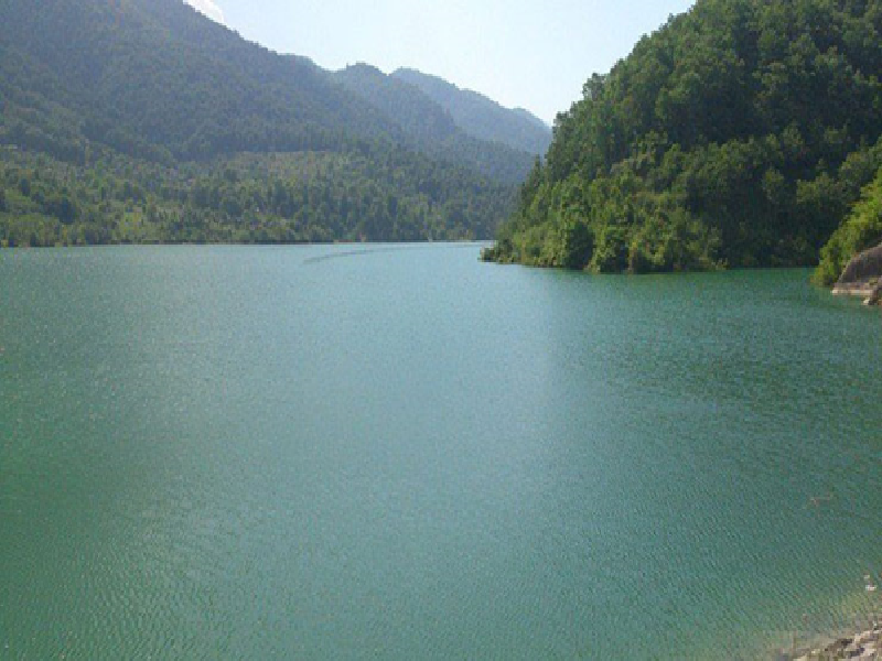 Lago da represa Megan Ramsar