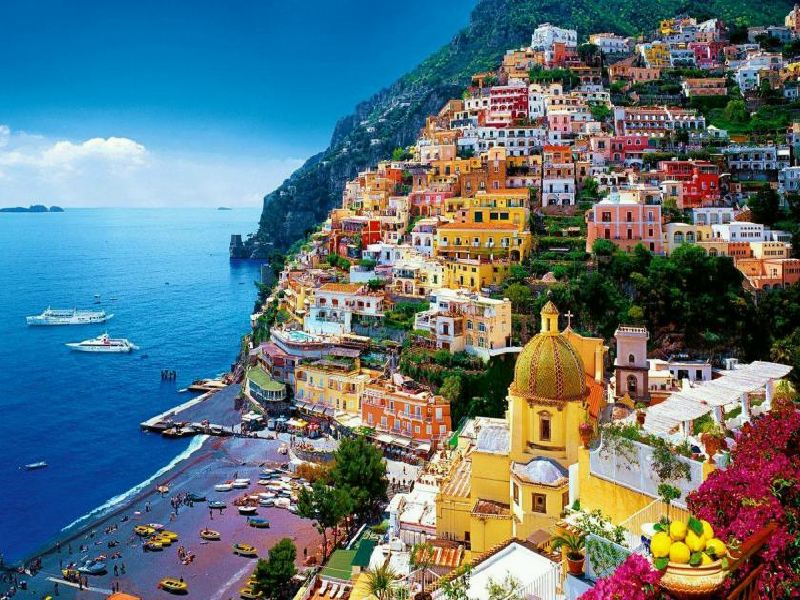 ساحل Amalfi ایتالیا