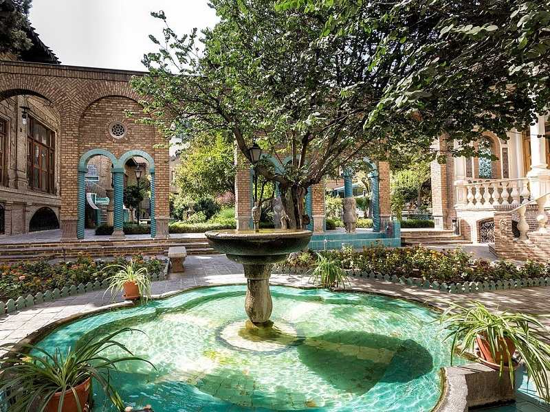 باغ و موزه مقدم تهران