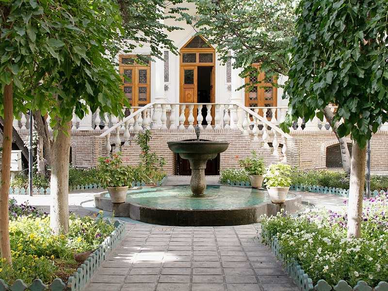 باغ و موزه مقدم تهران