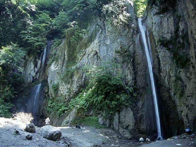 آبشار خال دره ناهارخوران گرگان