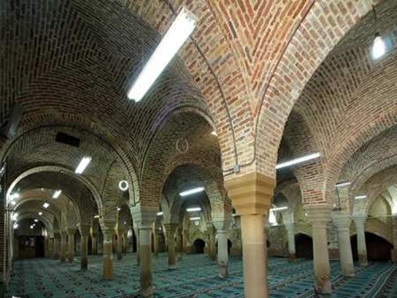 شبستان های مسجد جامع همدان