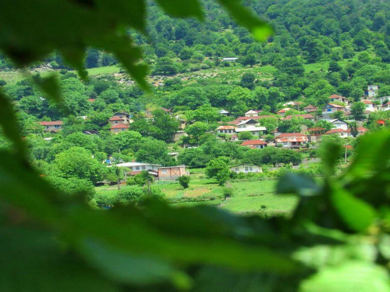 روستای زیبای ازنی؛ در نزدیکی دریاچه الندان ساری