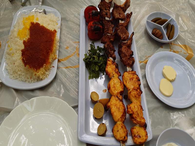 رستوران حاج حسن شاندیز