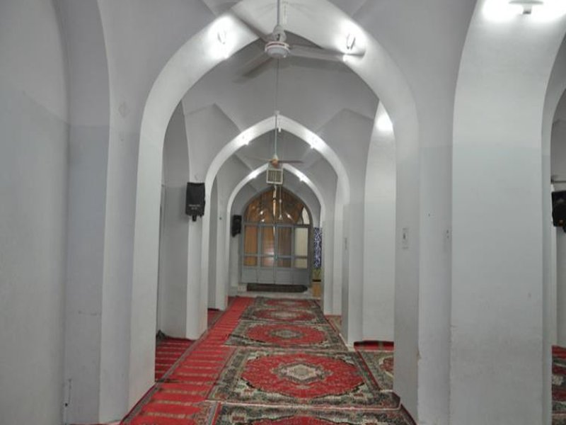 امکانات و نمای داخلی مسجد جامع کاشمر