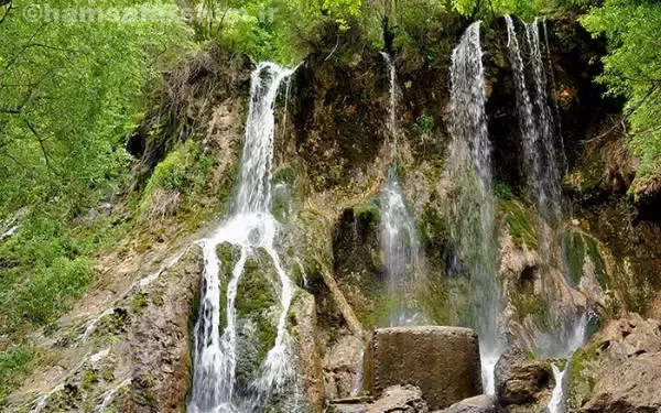 آبشار اخلمد کجاست؟