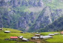روستای سوباتان: طبیعت بکر، دشت‌های گل‌دار و تجربه‌ای فراموش‌نشدنی در شمال ایران